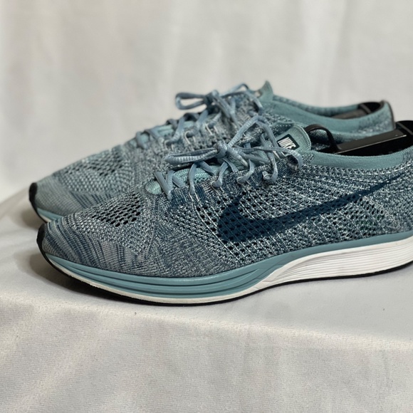 *RARE FIND* SIZE 12 - NIKE FLYKNIT RACER "BLUEBERRY" 2017 *ORIGINAL RELEASE* - Picture 3 of 16